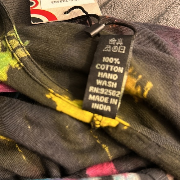 NWT. Sacred Threads Tunic Blouse. Onesize. BL/RD 1. 222461 - Picture 4 of 4